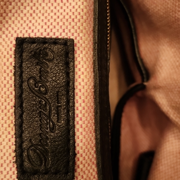 Dooney & Bourke black pebble leather classic satchel! Well worn & clean! - Picture 6 of 10